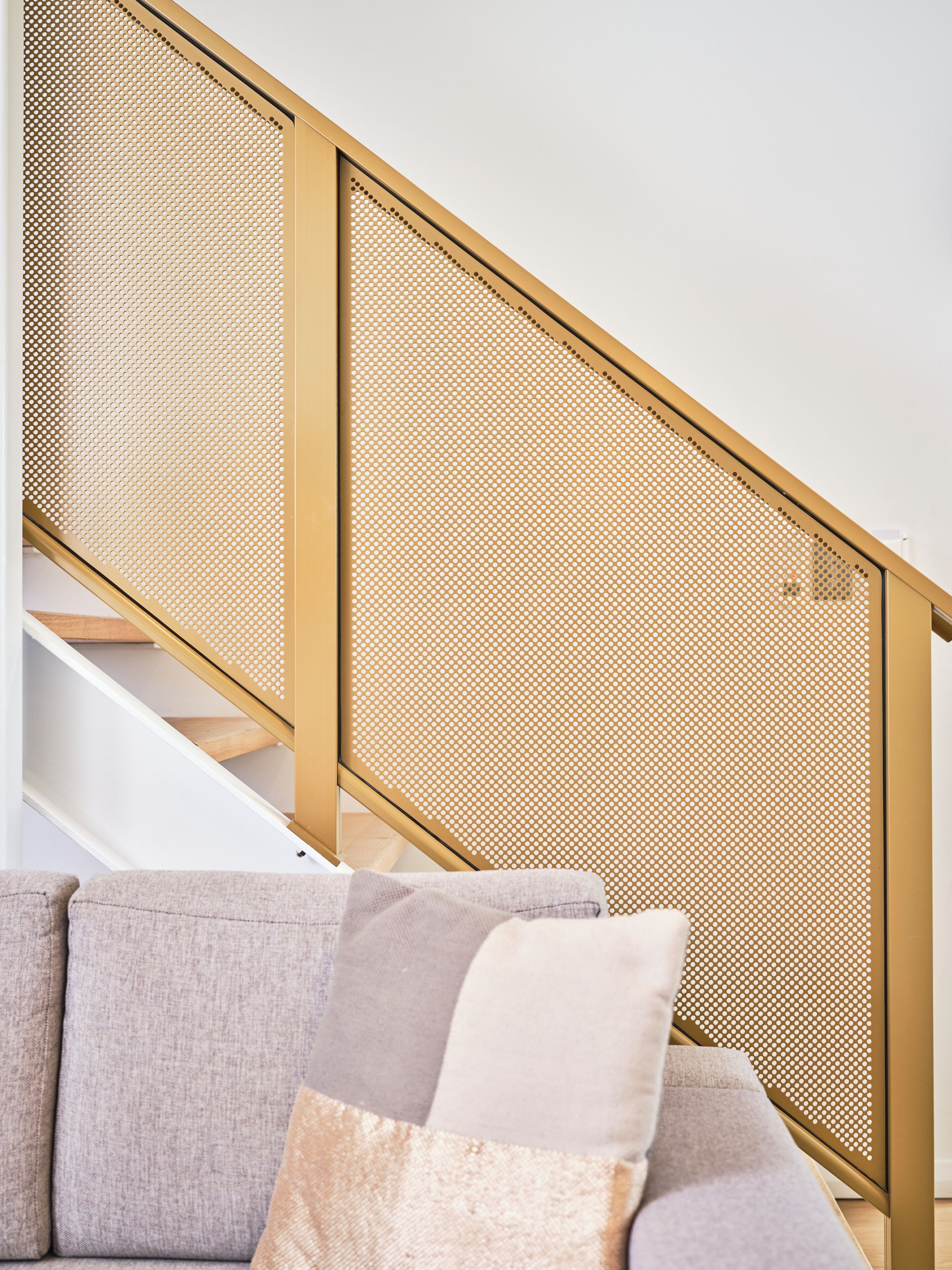 executive suite, 1 king bed, balcony, river view | living area | 42-inch lcd tv with digital channels, tv