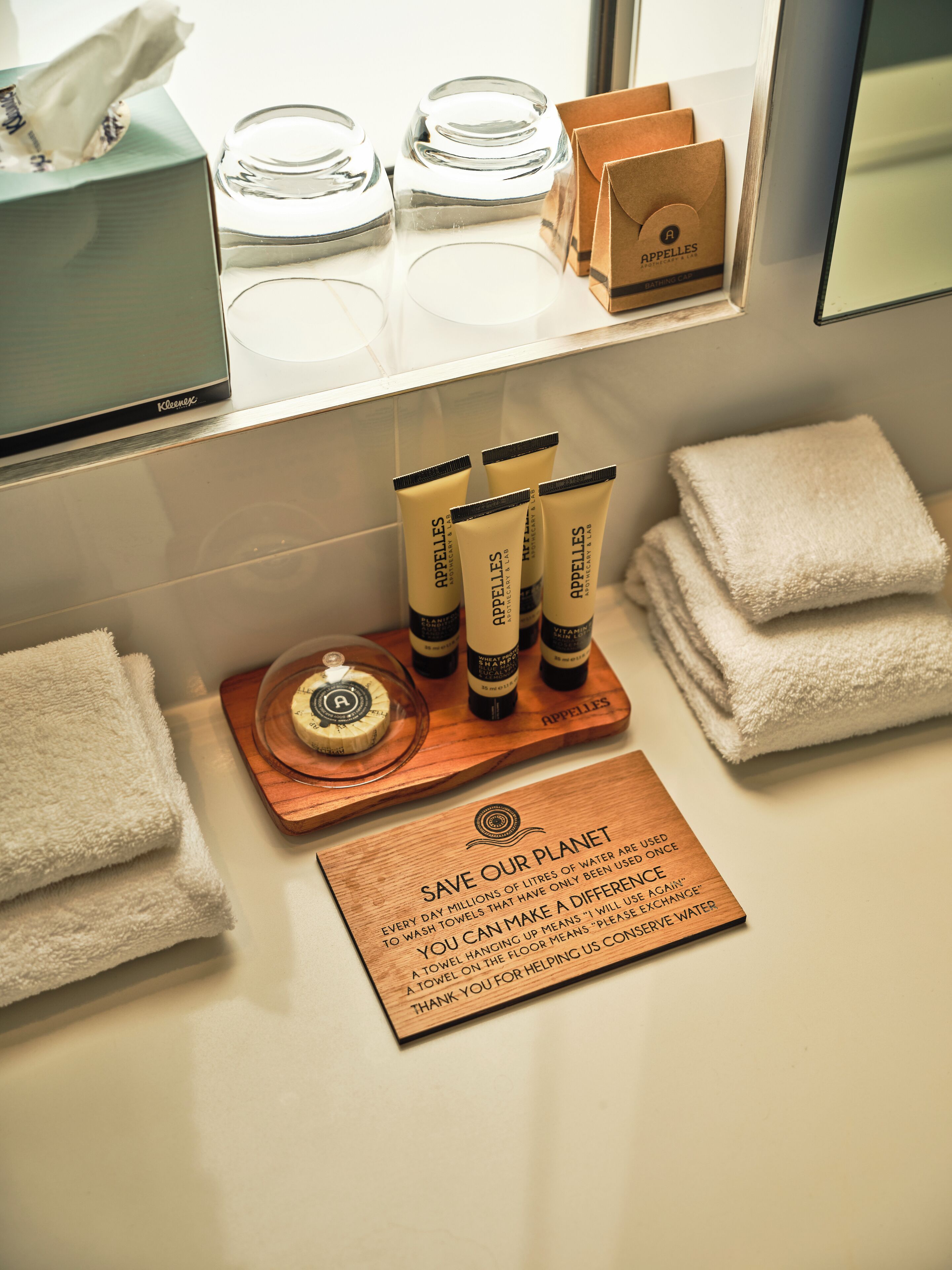 superior room, 1 king bed, balcony, river view | bathroom | shower, free toiletries, hair dryer, towels