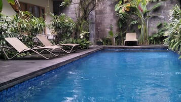 Outdoor pool, pool loungers