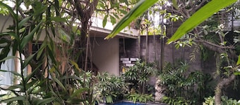 Jukung Guest House