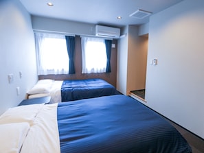 Free WiFi, bed sheets