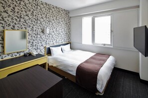 Double Room, Non Smoking | Desk, free WiFi