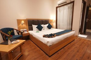 Club Room, 1 King Bed