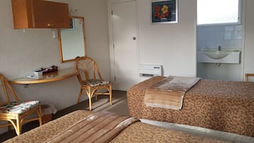 Queen Room 2