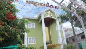 Front of property - L.A Hotel (Battambang)