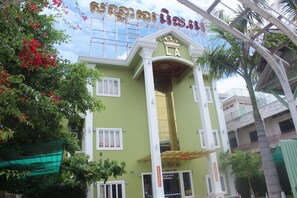 Front of property - L.A Hotel (Battambang)