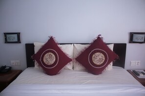 Double Room | Desk, free WiFi