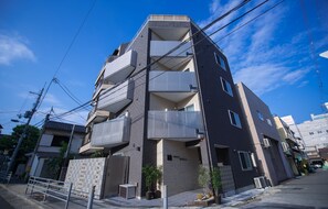 Front of property - TERRACE HOUSE Morinomiya (Osaka)