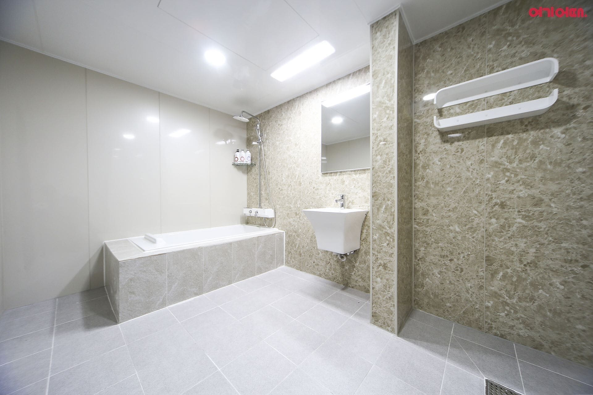 Photo - Hotel Leaders