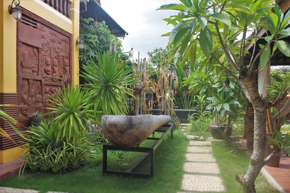 Garden - Ramchang Guesthouse (Battambang)
