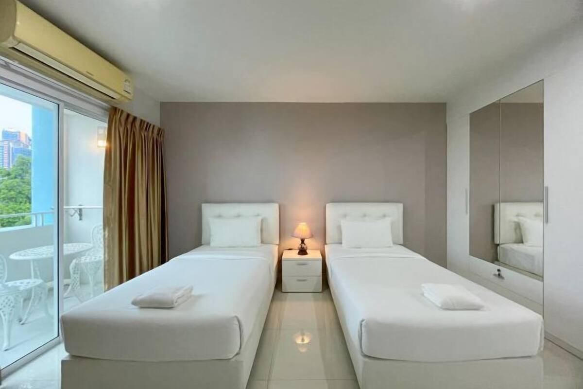 In-room safe, desk, blackout curtains, free WiFi