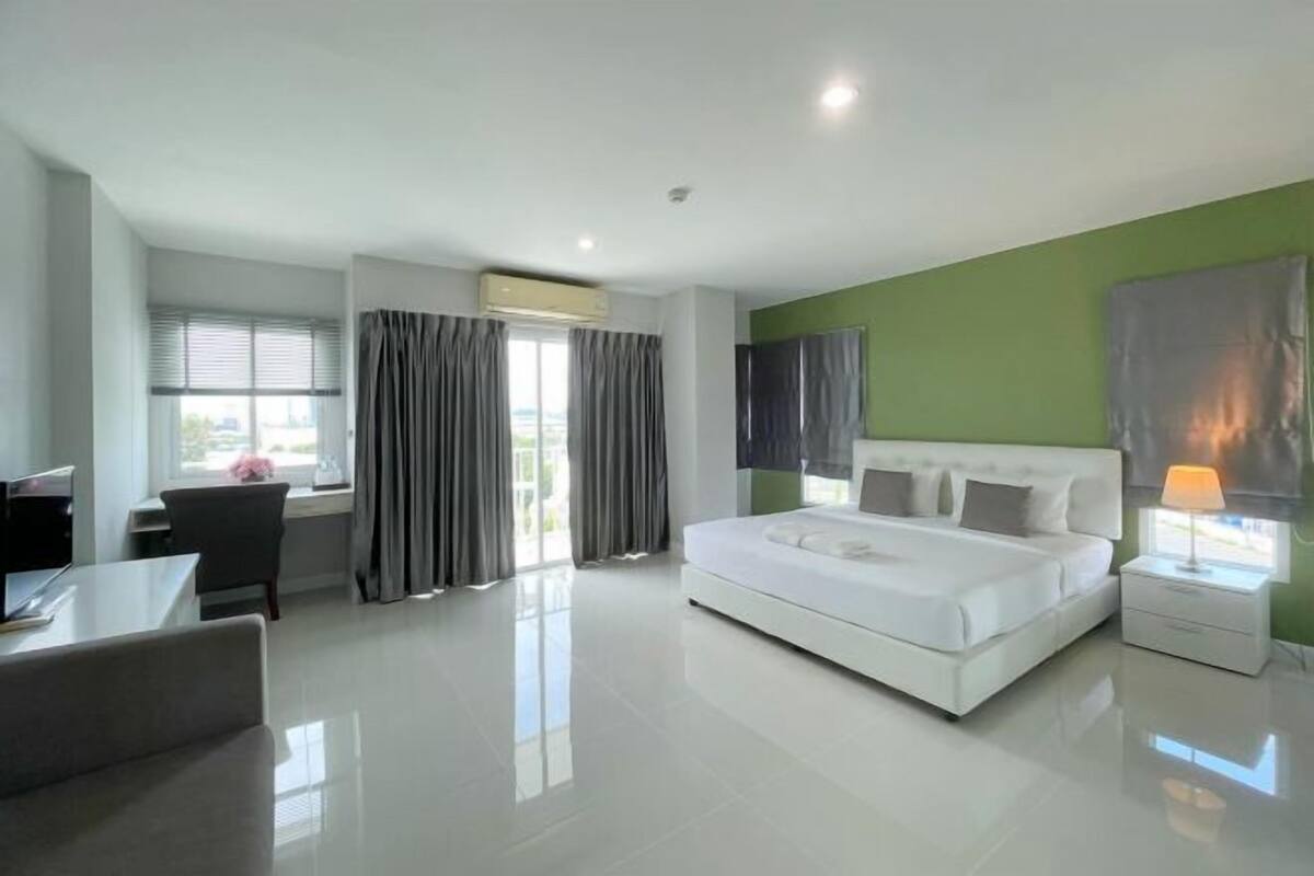 Zimmersafe, individuell dekoriert, individuell eingerichtet