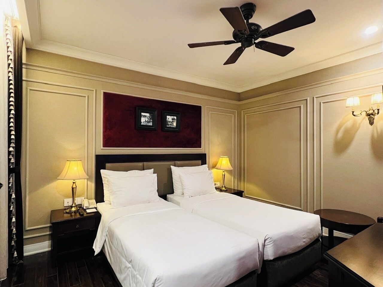 Superior-værelse med 2 enkeltsenge - ikke-ryger | Premium-sengetøj, senge med topmadrasser, gratis produkter i minibaren