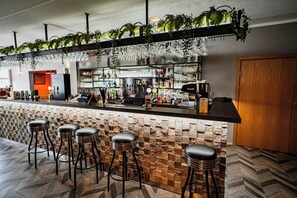 Bar (in der Unterkunft)