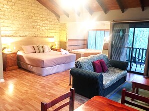 Deluxe-Studio, Whirlpool (Inela Yunka)