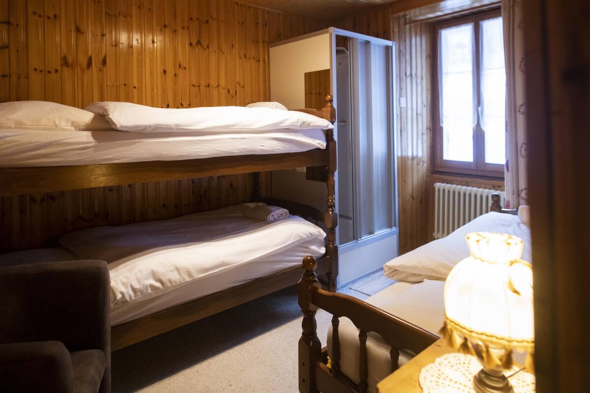 family double or twin room, 2 bedrooms, non smoking, mountain view | 1 bedroom, in-room safe, free wifi, bed sheets