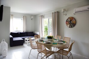 Flat-screen TV - Regalo Apartments (Lefkada)