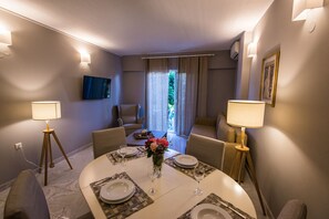 Deluxe Apartment, 2 Bedrooms (Ground Floor) | Living area | Flat-screen TV - Regalo Apartments (Lefkada)