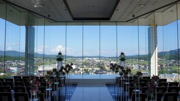 ุฒูุงู ุฏุงุฎู ุงูููุฏู