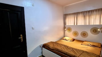 Seprai premium, selimut bulu angsa, dan didekorasi berbeda-beda