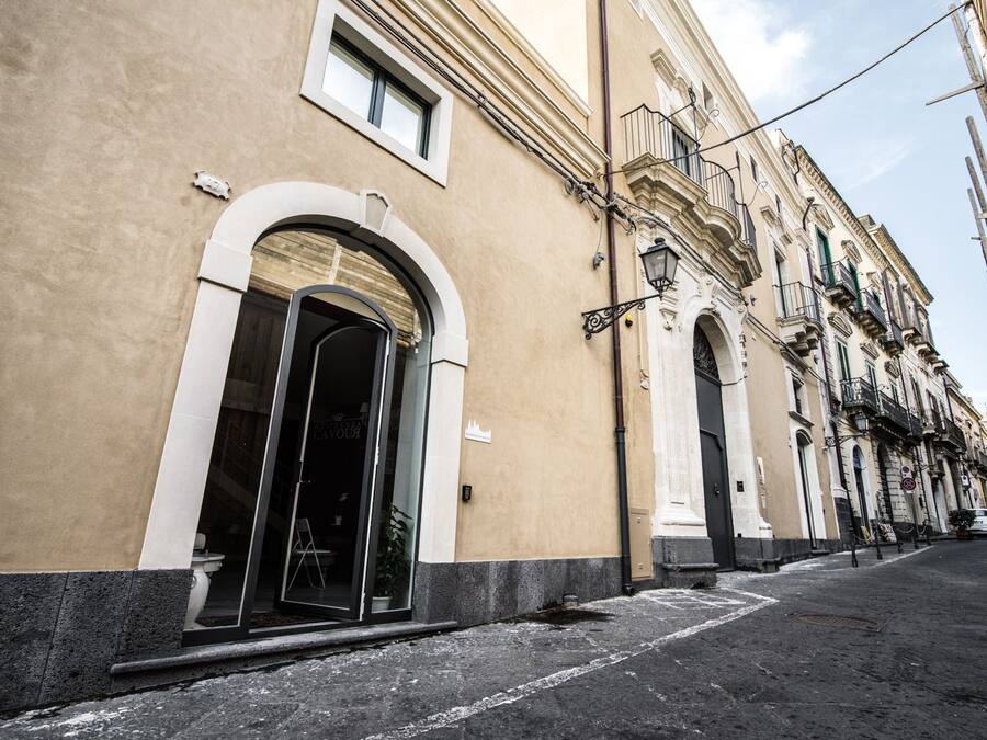 Entrada al alojamiento