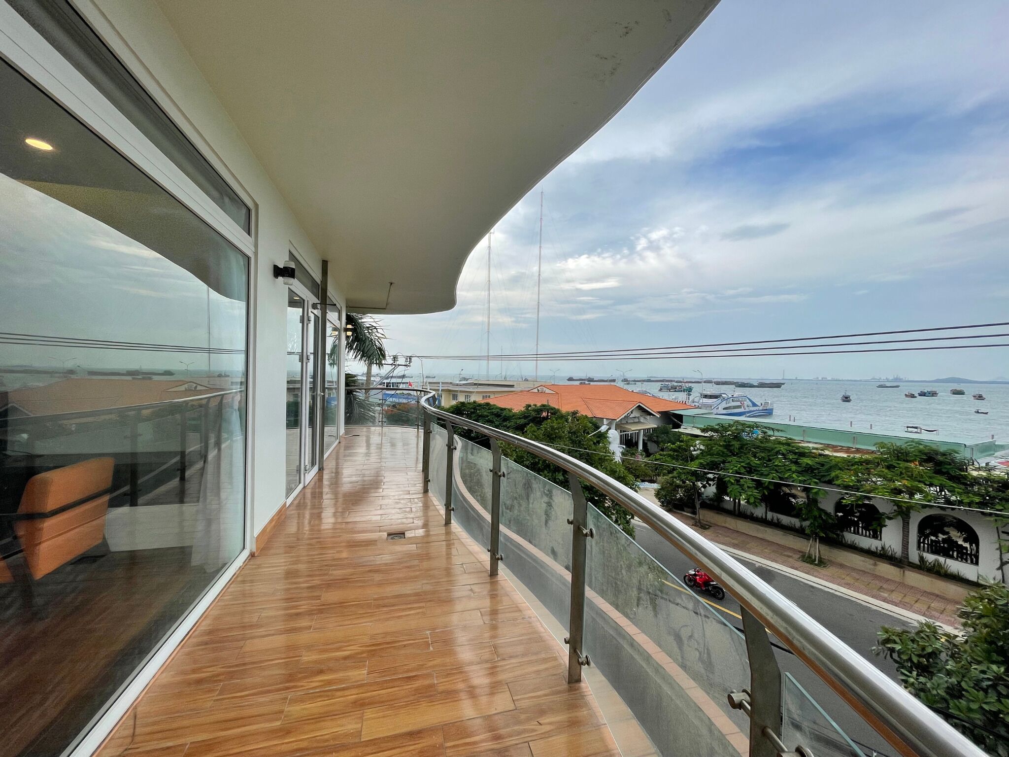 3 Bedrooms Apartment | Terrace/patio