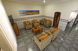 Flat-screen TV - Lusitana Hotel (Porto)