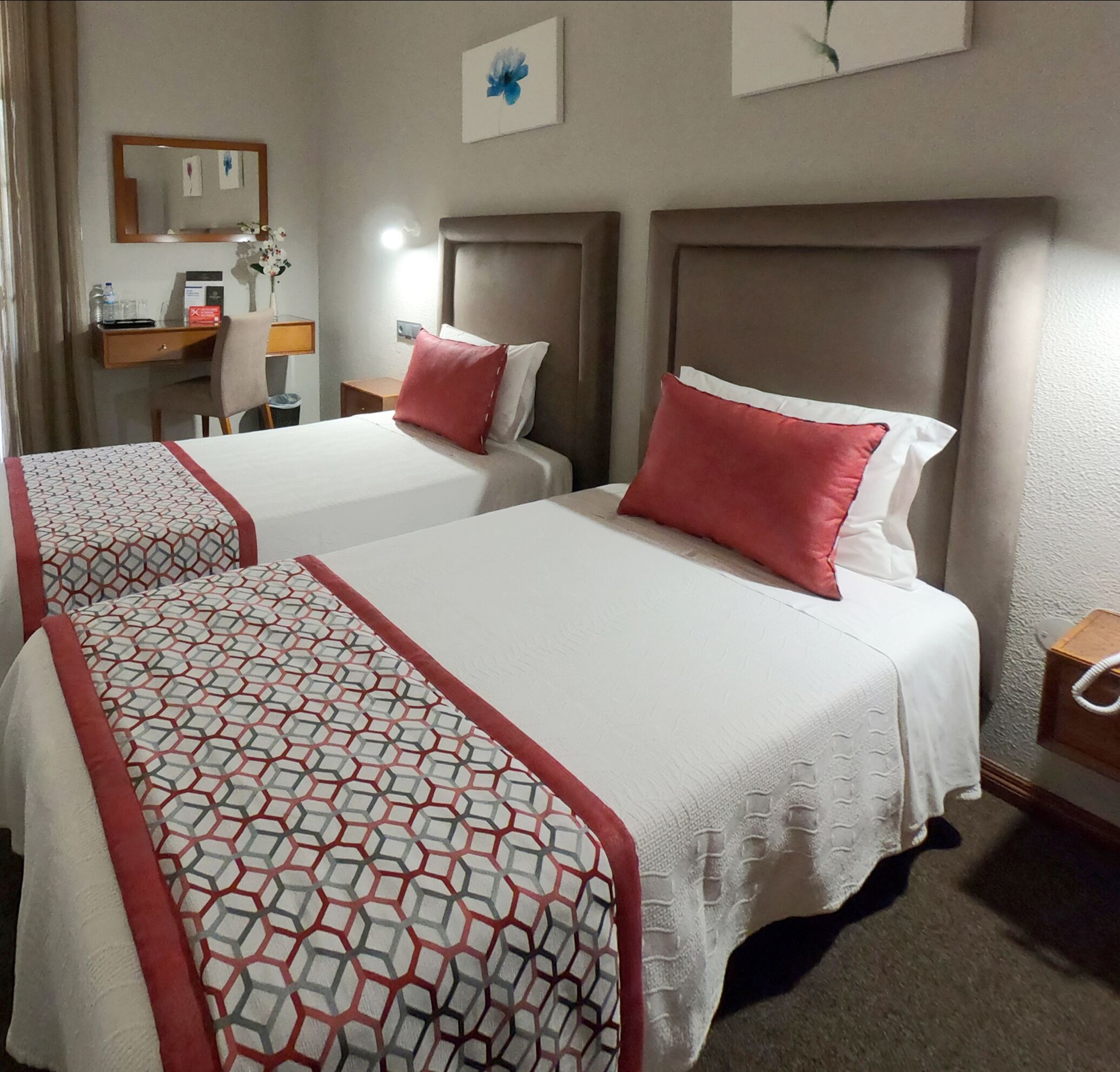 Foto - Lusitana Hotel