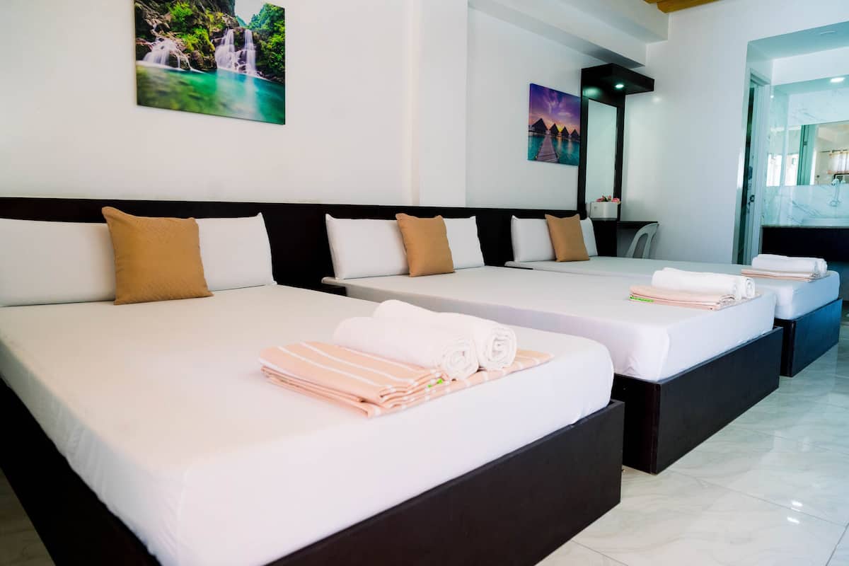 1 bedroom, in-room safe, iron/ironing board, free wifi