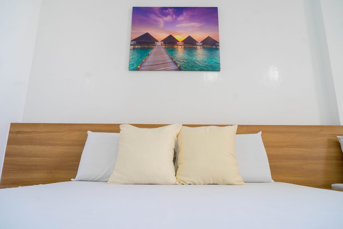 1 bedroom, in-room safe, iron/ironing board, free wifi