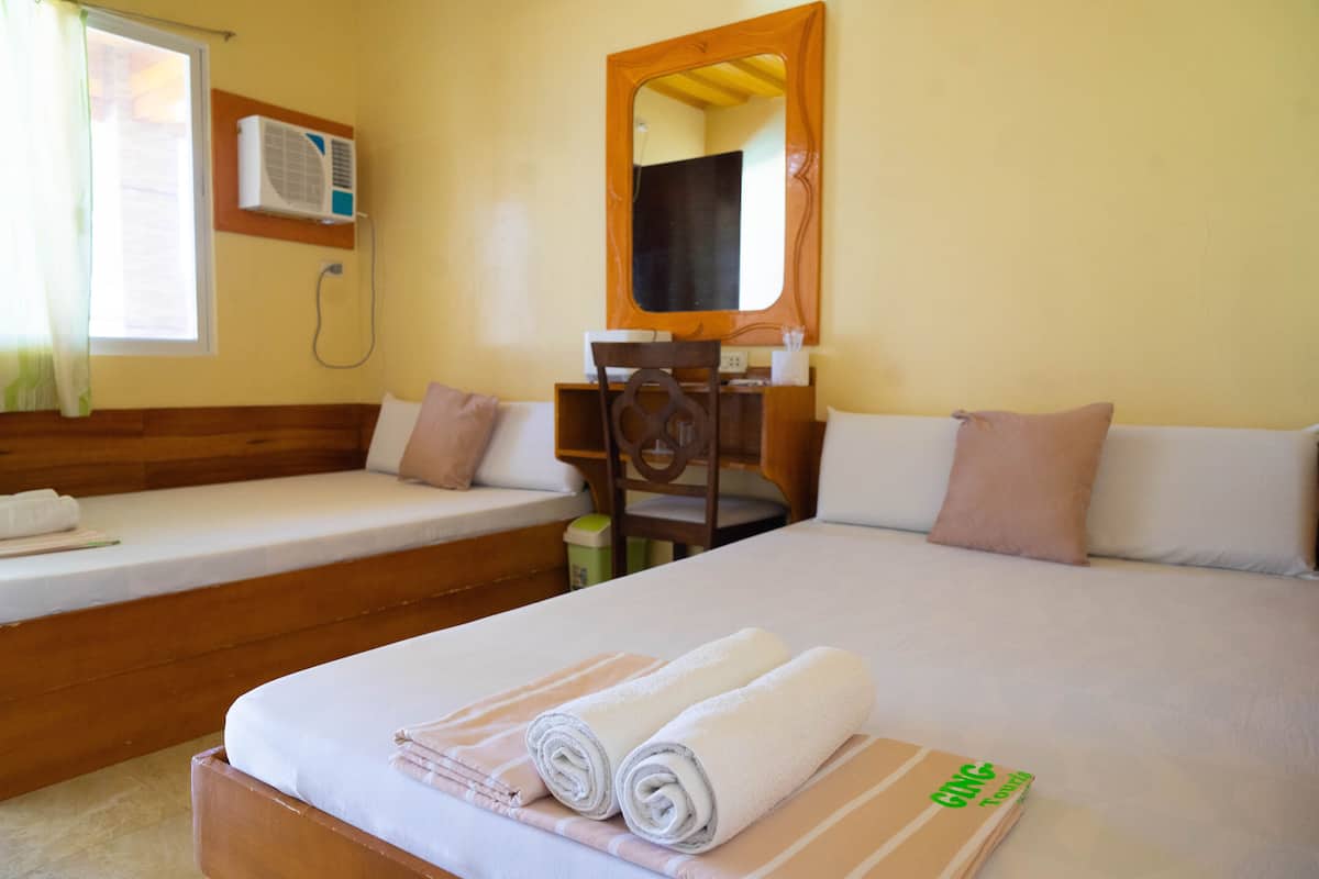 Deluxe Room, 2 Double Beds