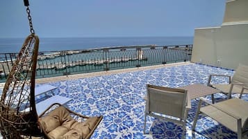 Royal-Studiosuite, Terrasse, Hafenblick | Terrasse/Patio