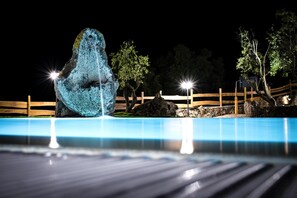 Outdoor spa tub - Country House S'Ozzastru (Dorgali)