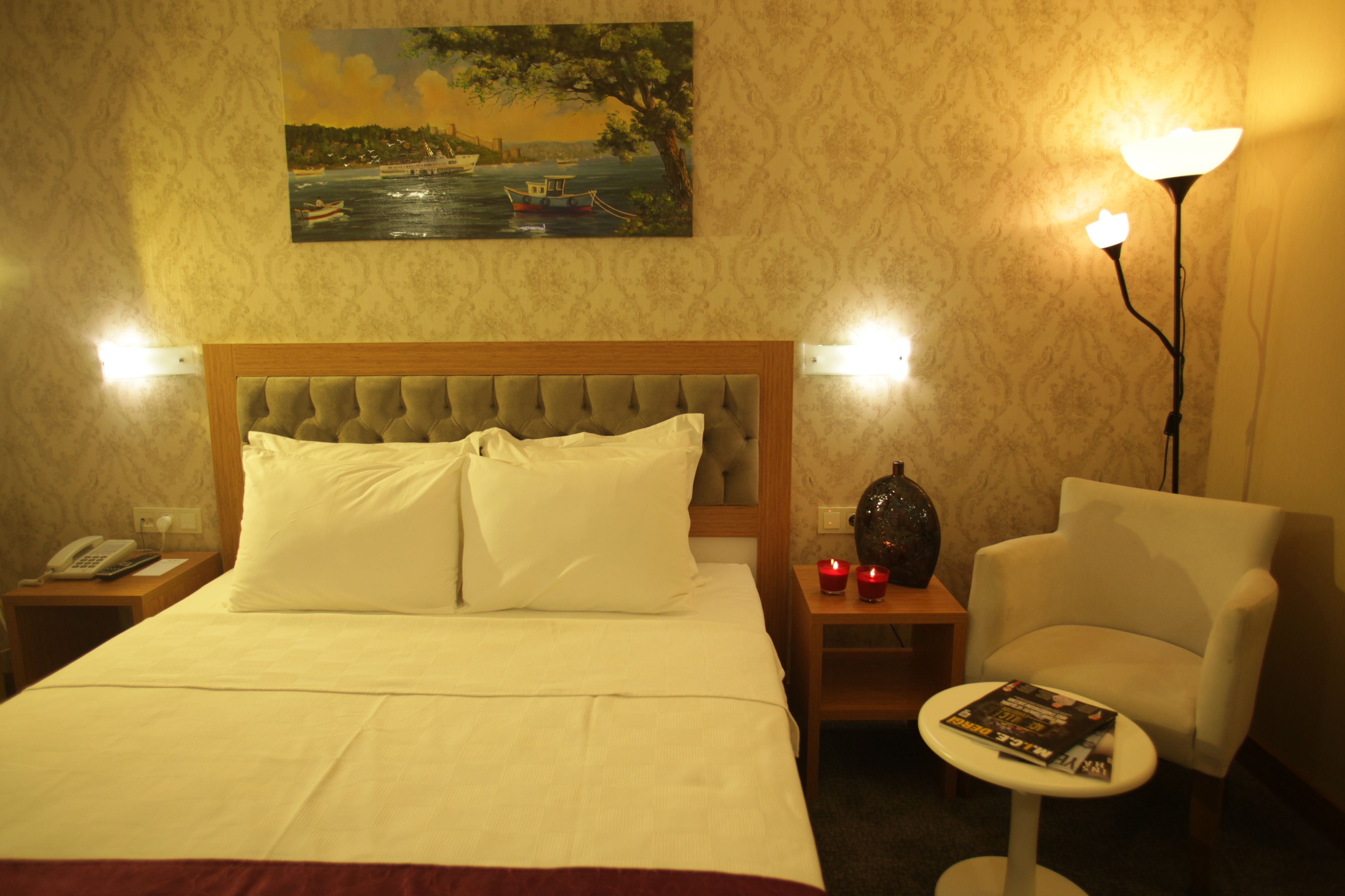 minibar, desk, soundproofing, iron/ironing board