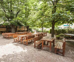 Grill-/Picknickplatz