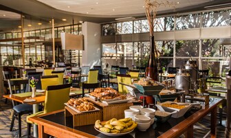 Daily buffet breakfast for a fee