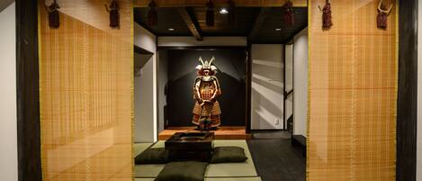 Complete house | 2 bedrooms, individually decorated, individually furnished, desk