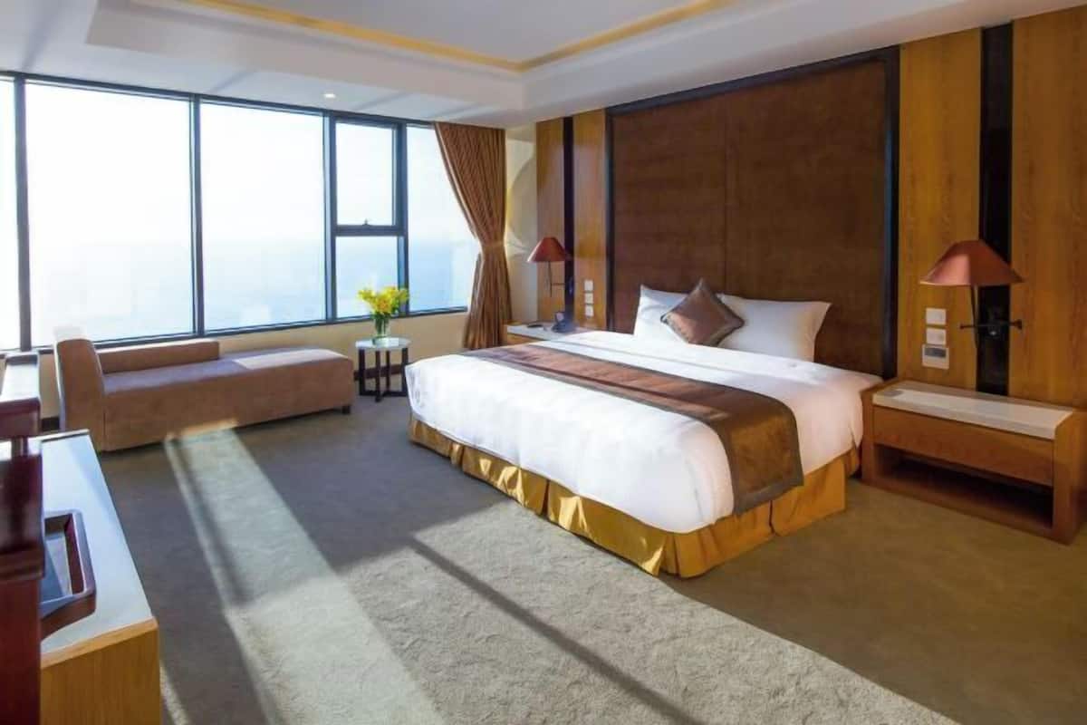 1 Schlafzimmer, Minibar, Zimmersafe, Schreibtisch