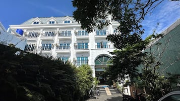 施設の正面