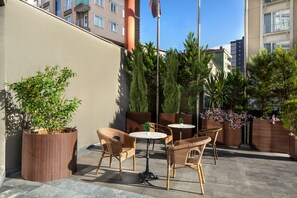 Terrace/patio - Nish Suite Atasehir (Istanbul)