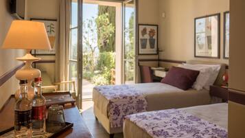 Superior Twin Room, 2 Single Beds, Patio, Ground Floor