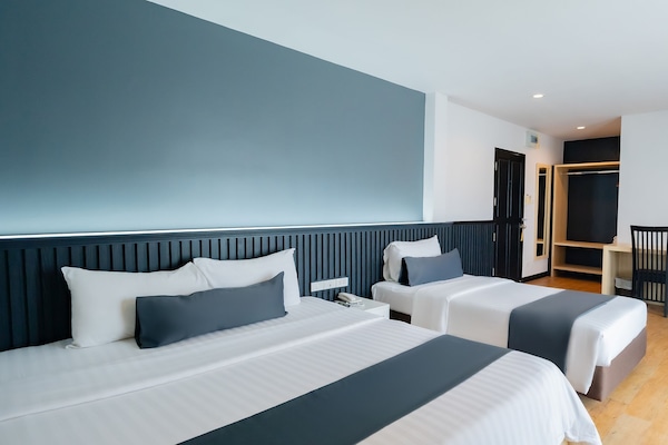 Deluxe Triple Room