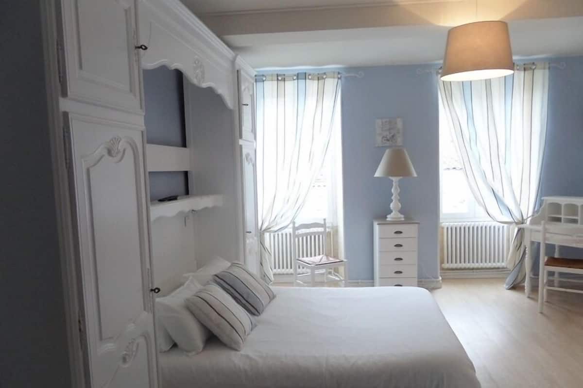 Superior Triple Room (1st floor) | Individually decorated, individually furnished, desk, free WiFi