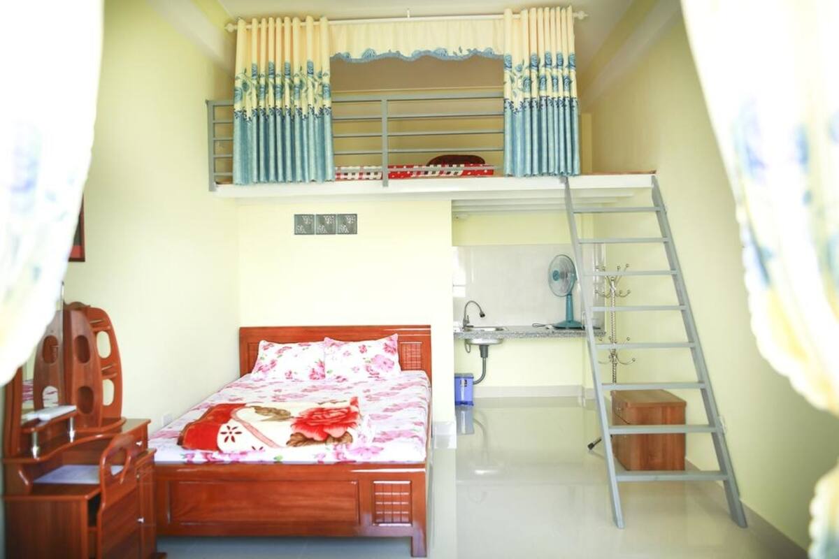 Soundproofing, WiFi (free), bed sheets