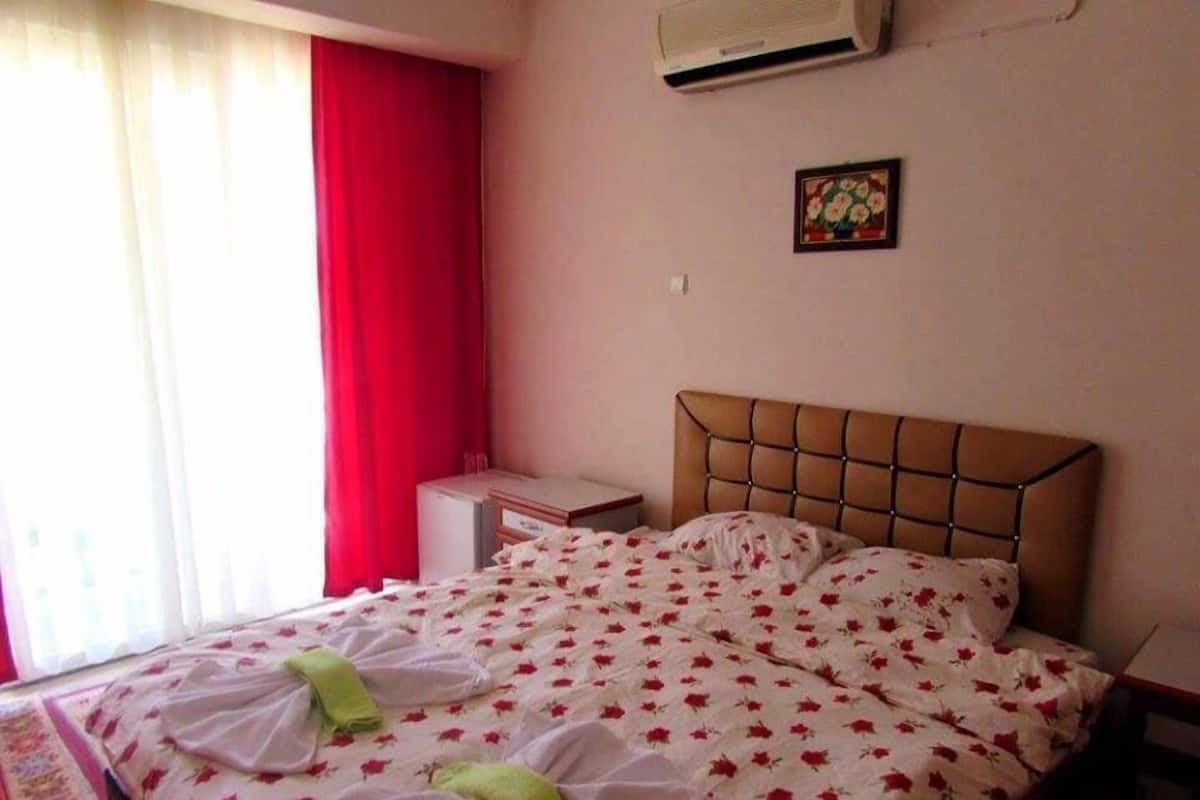 Standard Double Room, City View | Desk, soundproofing, iron/ironing board, free WiFi