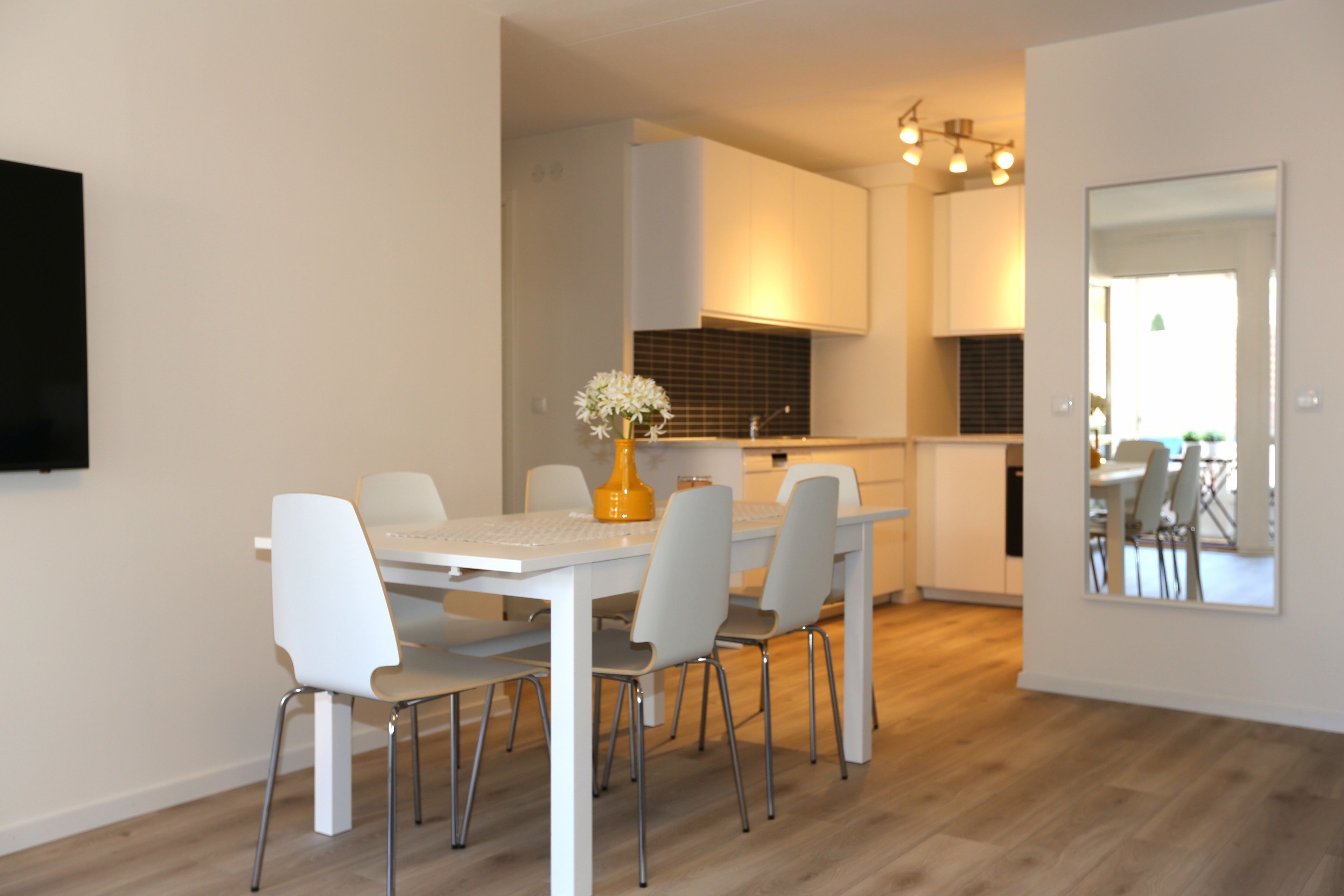 Business Apartment, 1 Bedroom | Living area | Flat-screen TV