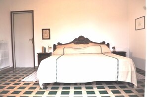 Villa, 5 Schlafzimmer (Il Giardino) | 6 Schlafzimmer, individuell dekoriert, individuell eingerichtet