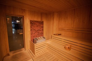 Couples treatment rooms, sauna, steam room, Turkish bath