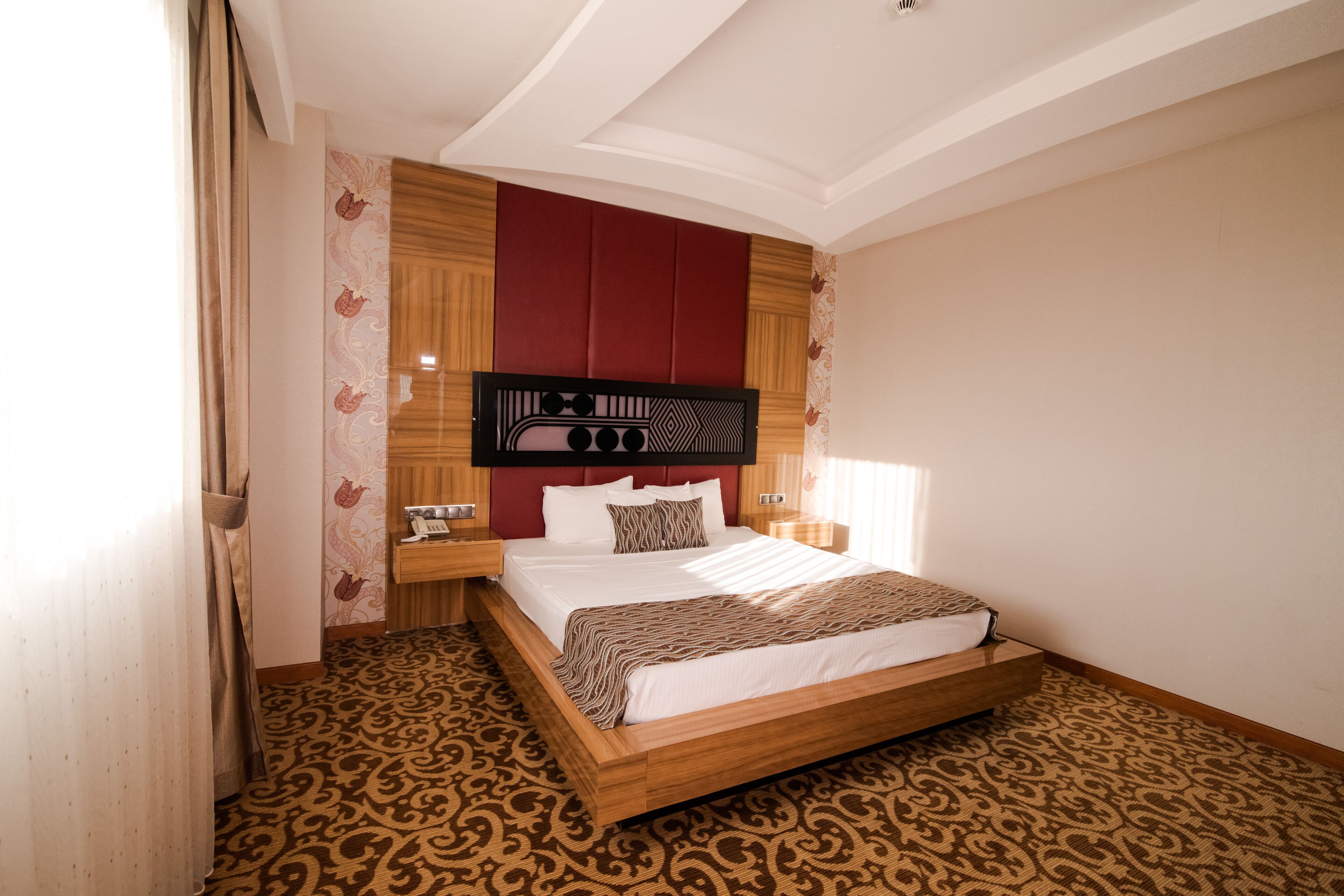 Egyptian cotton sheets, premium bedding, minibar, in-room safe