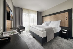 Sengetøy av topp kvalitet, senger med Select Comfort-madrass og minibar